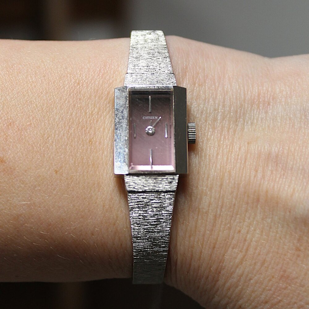 Working Vintage Citizen Ladies’ Wind‑Up Watch – Pink Dial- Manual- Dainty